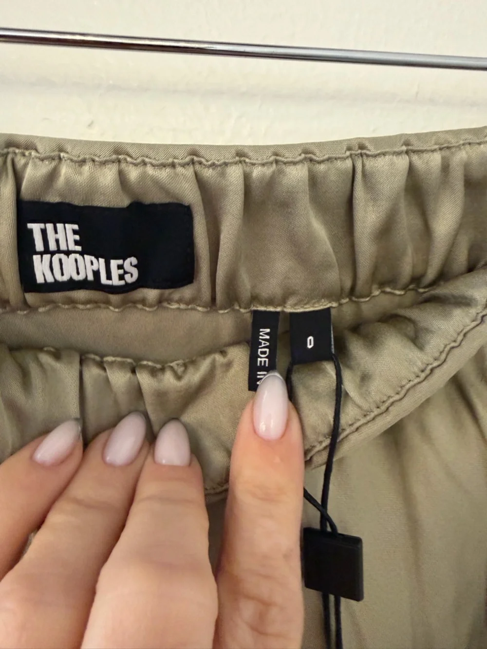 The Kooples Midi Skirt Size 0 Khaki Green Lace Trim Satin
Elastic Waist NWT - Picture 5 of 11